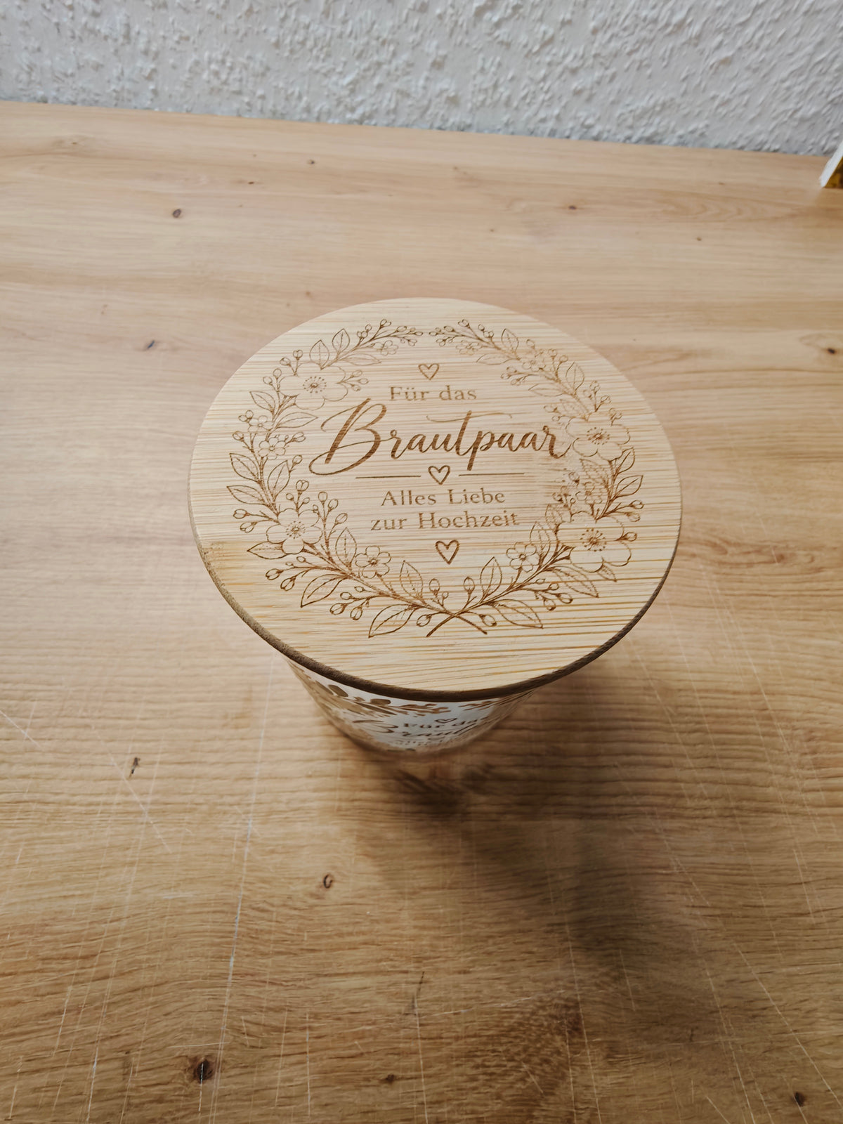 Für das Brautpaar Glas 450 ml mit Holzdeckel | Hochzeitsgeschenk | optional mit graviertem Deckel | Alles Liebe zur Hochzeit
